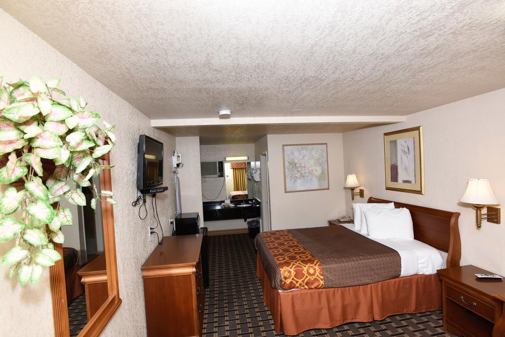 Best Budget Inn Anaheim Exterior foto